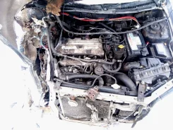 Mazda 323F. JMZBJ14R241525548 ����