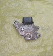 Селектор кпп. Toyota: Corolla, Ipsum, Noah, RAV4, Vista Ardeo, Matrix, Avensis Verso, Nadia, Wish, Highlander, Corolla Fielder, Voltz, Avensis, Previa...