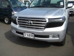 Накладка на фару. Toyota Land Cruiser, GRJ200, J200, URJ200, URJ202W, UZJ200, UZJ200W, VDJ200 Двигатели: 1GRFE, 1URFE, 1VDFTV, 2UZFE, 3URFE