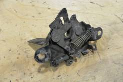 Замок капота. Toyota Vista, CV30, SV30, SV35, SV32, SV33 Toyota Camry, CV30, SV30, SV32, SV33, SV35 Двигатели: 2CT, 3SGE, 3SFE, 4SFE