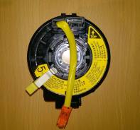 Группа контактов рулевой колонки Toyota 84306-52020. Toyota: Allion, Platz, Allex, ist, Ipsum, WiLL Vi, Corolla, MR-S, Yaris Verso, Avensis Verso, Est...