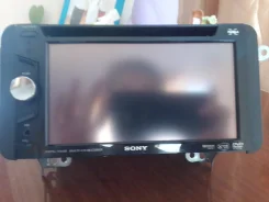 Sony XAV-E622 ����