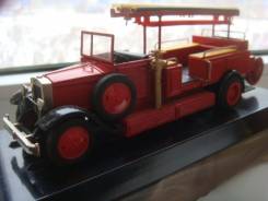 Масштабная модель пожарного автомобиля ЗИС - 11 масштаб 1 / 43 CCCP
