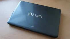 Sony VAIO PCG-71211V. 15.6", 2,5����, ��� 4 ��, ���� 320���, WiFi: 1, Bluetooth: 1, ����������� �� 2��. ����