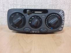 Блок управления климат-контролем. Toyota Raum, EXZ15