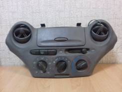 Блок управления климат-контролем. Toyota Vitz Toyota Platz