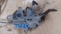Замок капота. Toyota Carina, ST190, CT190, CT195, ST195, AT190, AT191, AT192 Двигатели: 3SFE, 7AFE, 2C, 5AFE, 4AFE, 4SFE