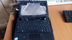Asus Eee PC 900. 8", 0,9����, ���� 20���, WiFi ����