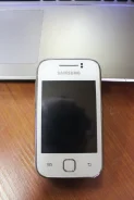 Samsung Galaxy Y GT-S5360. �/�