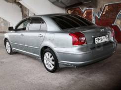 Накладка на бампер. Toyota Avensis