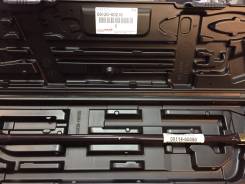 Рукоятка домкрата Toyota 09114-60090. Toyota Land Cruiser, VDJ200, GRJ200, URJ200, URJ202, UZJ200 Двигатели: 1VDFTV, 3URFE, 1URFE, 1GRFE, 2UZFE