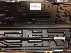 Инструмент домкрата Toyota 09114-60080. Lexus LX450d, URJ201, URJ202, VDJ201 Lexus LX460, URJ201, URJ202, VDJ201 Lexus LX570, URJ201, URJ202, VDJ201...