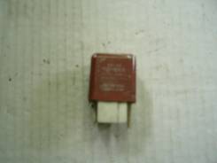 Реле. Toyota: Cynos, RAV4, Century, Granvia, IS300, Dyna, Coaster, Lite Ace, T.U.V, Corona, Highlander, Crown, Avensis, Corolla Spacio, Chaser, Corsa...
