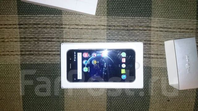 ZTE Blade X7. �/� ����