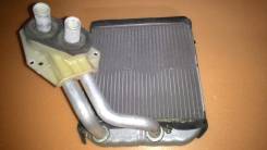 Радиатор отопителя. Volvo V40 Volvo S40, VS17, VS27, VS14, VS19, VS, VS29, VS25, VS73, VS71, VS24, VS12, VS18, VS78, VS16, VS10, VS11, VS37 Двигатели...