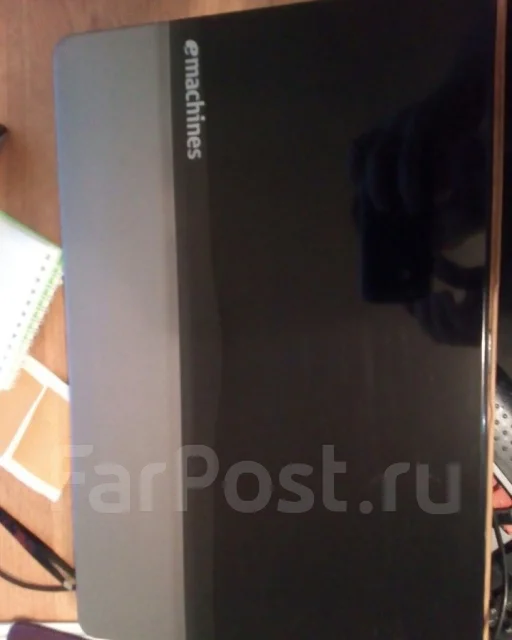 eMachines E440. 15.6" ����