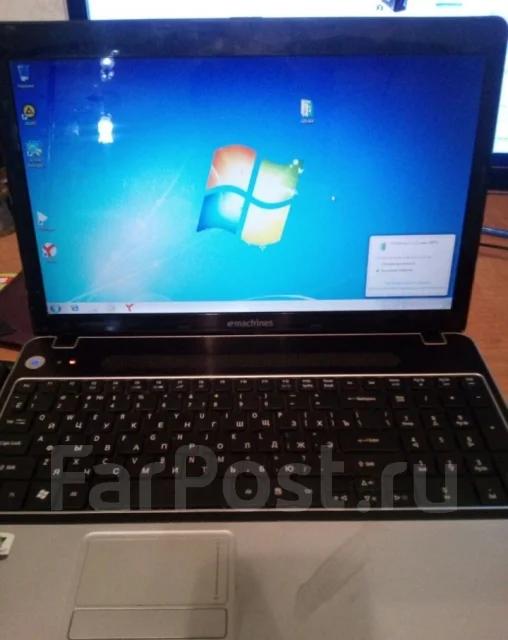 eMachines E440. 15.6" ����