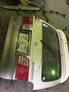 Дверь багажника. Toyota Grand Hiace