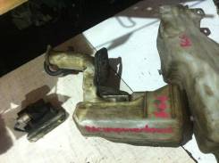 Расширительный бачок. Mazda Familia, BG5S, BG6R, BG3P, BG6S, BG8RA, BG6P, BG8R, BG5P, BG8S, BG8P, BG7P, BG6Z, BG8Z, BG3S