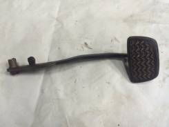 Педаль тормоза. Toyota Cresta, JZX105, GX105, JZX100, JZX101, GX100, LX100 Toyota Mark II, JZX105, GX105, JZX100, GX100, JZX101, LX100 Toyota Chaser...