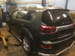 Peugeot 4007 ����