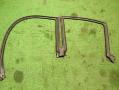 Уплотнитель двери. Subaru Forester, SG5, SG9, SG9L Двигатели: EJ202, EJ203, EJ205, EJ255