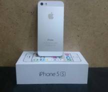 Apple iPhone 5s 64Gb. Б/у