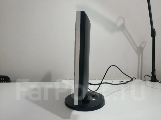 Samsung. 17", ���������� �� (LCD, LED, QLED) ����