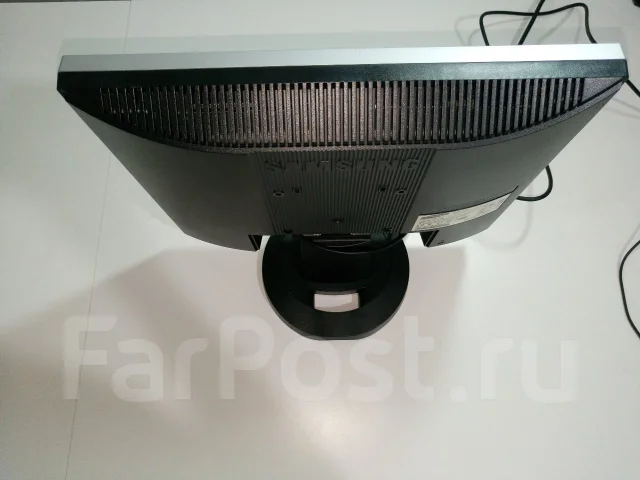 Samsung. 17", ���������� �� (LCD, LED, QLED) ����