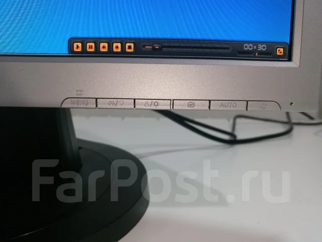 Samsung. 17", ���������� �� (LCD, LED, QLED) ����