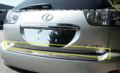 Накладка на дверь багажника. Toyota Harrier