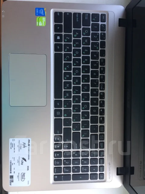 Asus X54L. 15.6", 1,7����, ��� 4 ��, ���� 500���, WiFi: 1, Bluetooth: 1, ����������� �� 5��. ����