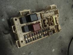 Блок предохранителей. Toyota Ipsum, ACM21, ACM26 Toyota Picnic Verso, CLM20, ACM21, ACM20 Toyota Avensis Verso, ACM21, CLM20, ACM20 Двигатели: 2AZFE...