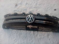 Решетка радиатора. Volkswagen Tiguan