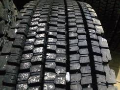 Bridgestone W900. Зимние, без шипов, 2015 год, износ: 5%, 1 шт