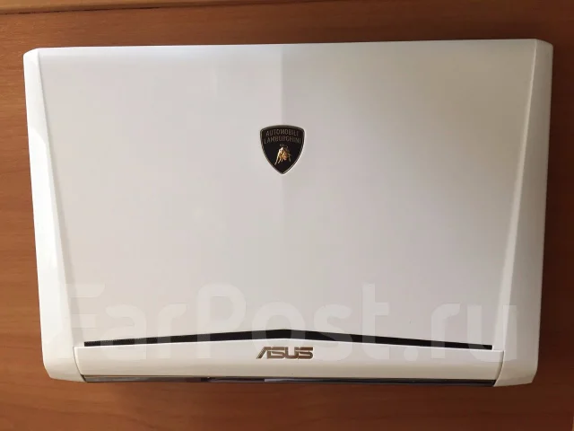 Asus Eee PC VX6 Lamborghini. 12", 1,8����, ��� 4 ��, ���� 500���, WiFi: 1, Bluetooth: 1, ����������� �� 3��. ����
