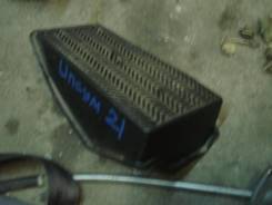 Подставка под ногу. Toyota Ipsum, ACM21, ACM26W, ACM26, ACM21W