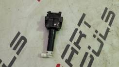Омыватель фар. Toyota RAV4, ALA30, ZSA30, ACA30 Двигатели: 2ADFHV, 1AZFE, 2ADFTV, 3ZRFAE