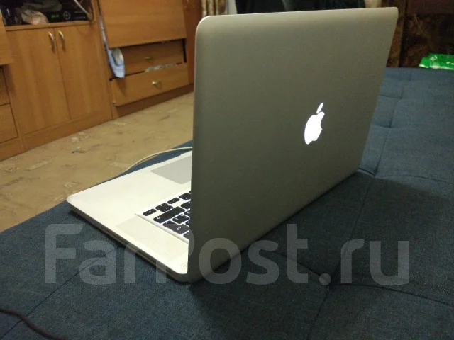 Apple MacBook Pro 15 2011 Late. 15", 2,2����, ��� 4 ��, ���� 500���, WiFi: 1, Bluetooth: 1, ����������� �� 2��. ����