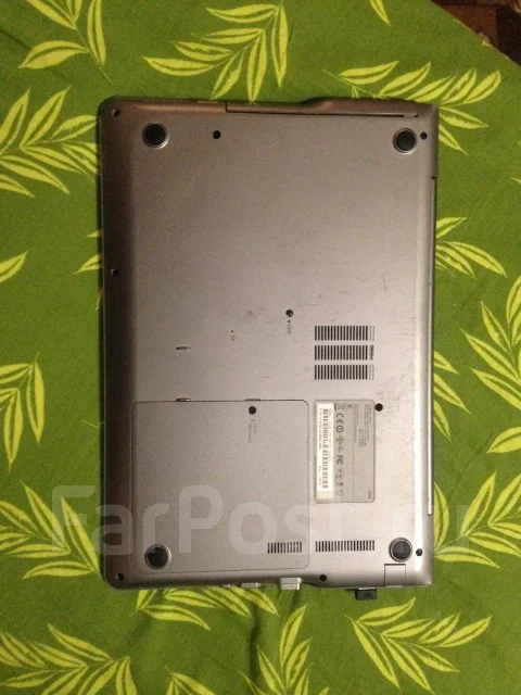 Samsung 530U3B. 13.3", 1,8����, ��� 2048 ��, ���� 128���, WiFi: 1, Bluetooth: 1 ����