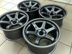 RAYS VOLK RACING TE37. 9.0x17, 5x114.30, ET30