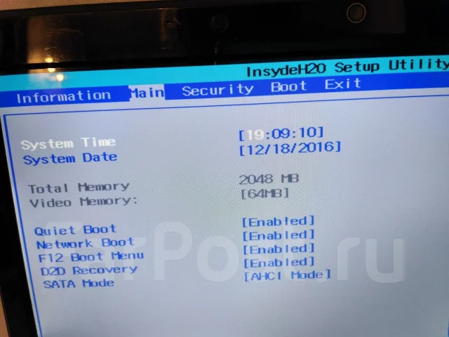 Acer Aspire 1410. 11.6", 1 300����, ��� 2048 ��, ���� 320���, WiFi: 1, Bluetooth: 1, ����������� �� 6��. ����