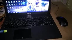 Asus X552CL-SX125H. 15.6", 1,8����, ��� 6 ��, ���� 750���, WiFi, Bluetooth, ����������� �� 2��. ����