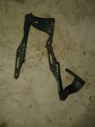 Крепление капота. Honda: Civic Hybrid, Civic Ferio, Civic, CR-V, CR-V I-CTDI, Element Двигатели: LDA1, D17A2, D17A8, D17Z1, D14Z6, D15Y3, D16W8, PSGD5...
