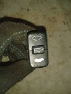 Кнопка люка. Honda CR-V, ABA-RD5, ABA-RD4, CBA-RD6, LA-RD4, CBA-RD7, LA-RD5 Honda CR-V I-CTDI Двигатель N22A2