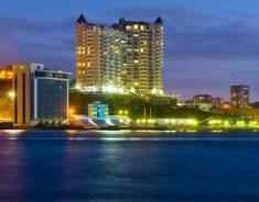2-комнатная, улица Набережная 5в. Центр, частное лицо, 110 кв. м.
