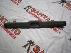 Панель замка багажника. Toyota Sprinter, CE110, CE113, AE111, EE111