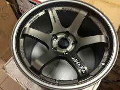 RAYS VOLK RACING TE37. 9.0x17, 5x114.30, ET30