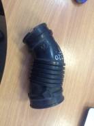 Патрубок воздухозаборника. Subaru Legacy B4, BE5 Subaru Legacy, BG5, BH5, BE5, BD5 Subaru Impreza, GC8, GF8 Двигатели: EJ206, EJ208, EJ20R, EJ20K, EJ2...