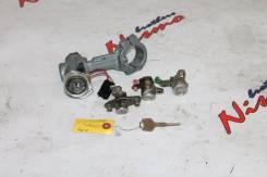 Замок. Nissan Skyline, ER33, ENR33, HR33, BCNR33, ECR33